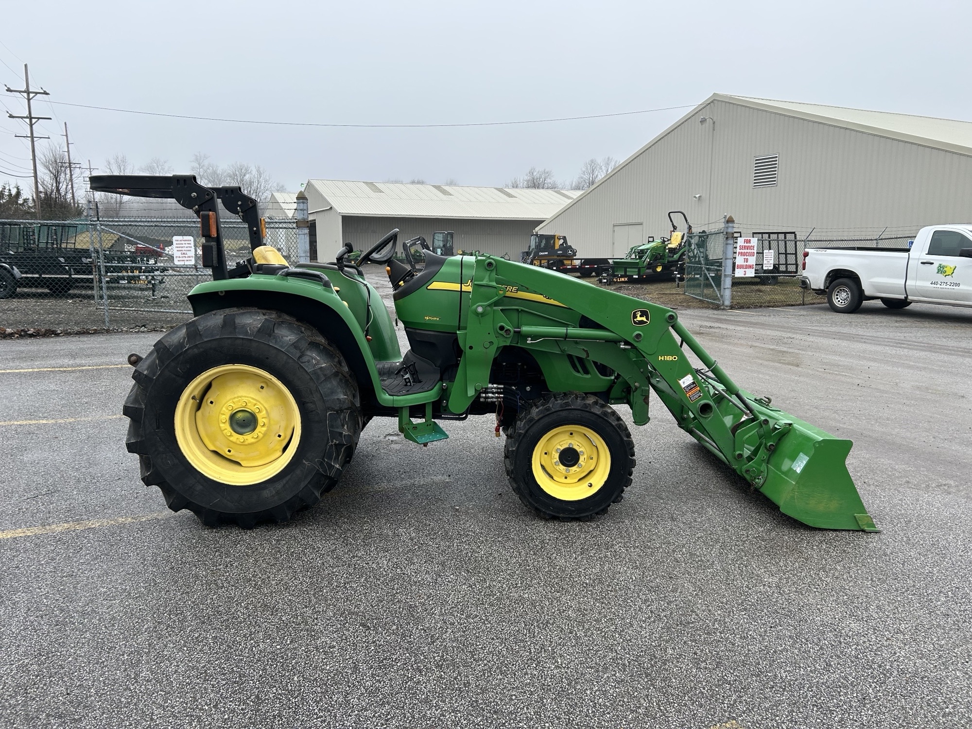 2012 John Deere 4720 Image 8