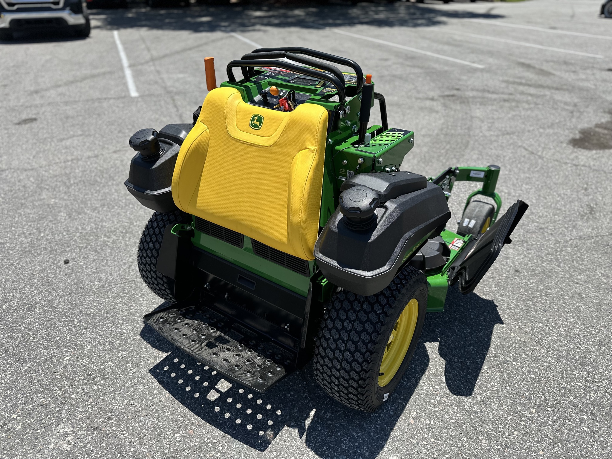 2026 John Deere Q820M Image 4