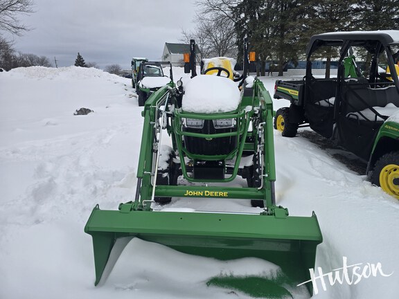 Photo of 2025 John Deere 2032R