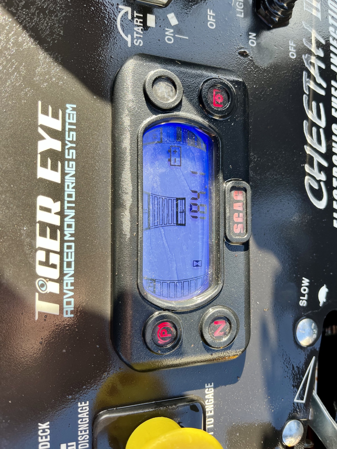 2024 Scag CHEETAH II BLACKOUT (SCZII-61V-38CV-EFI) Image 5