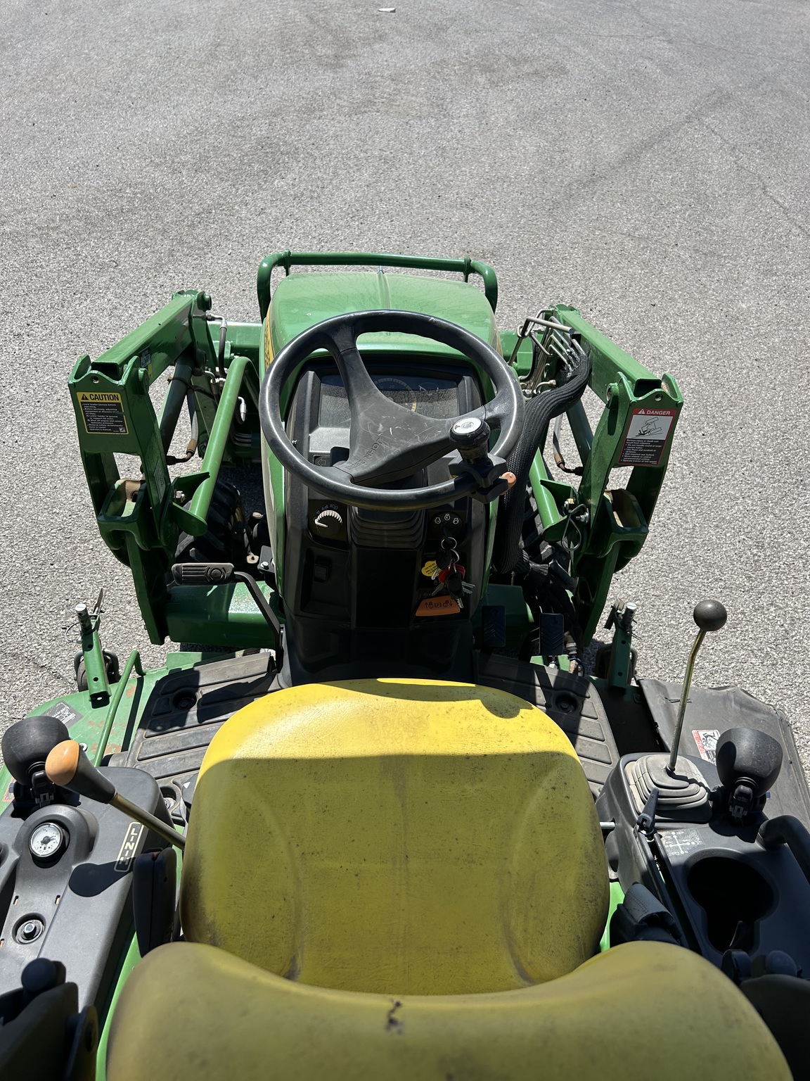 2014 John Deere 1025R Image 7