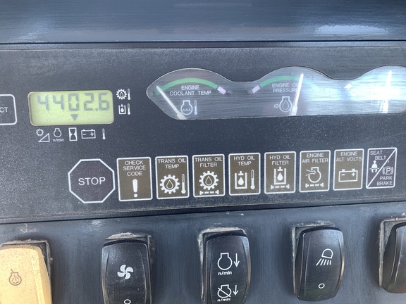 2006 John Deere 700J