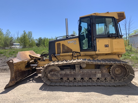2006 John Deere 700J