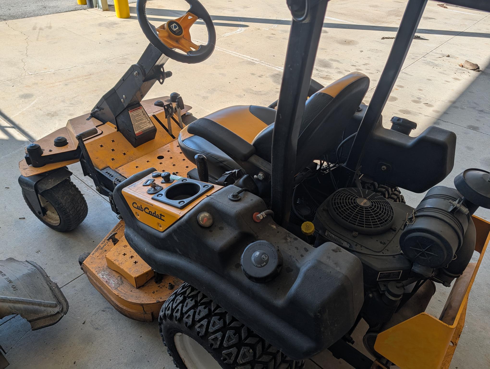 2012 Cub Cadet Tank SZ48 Image 2