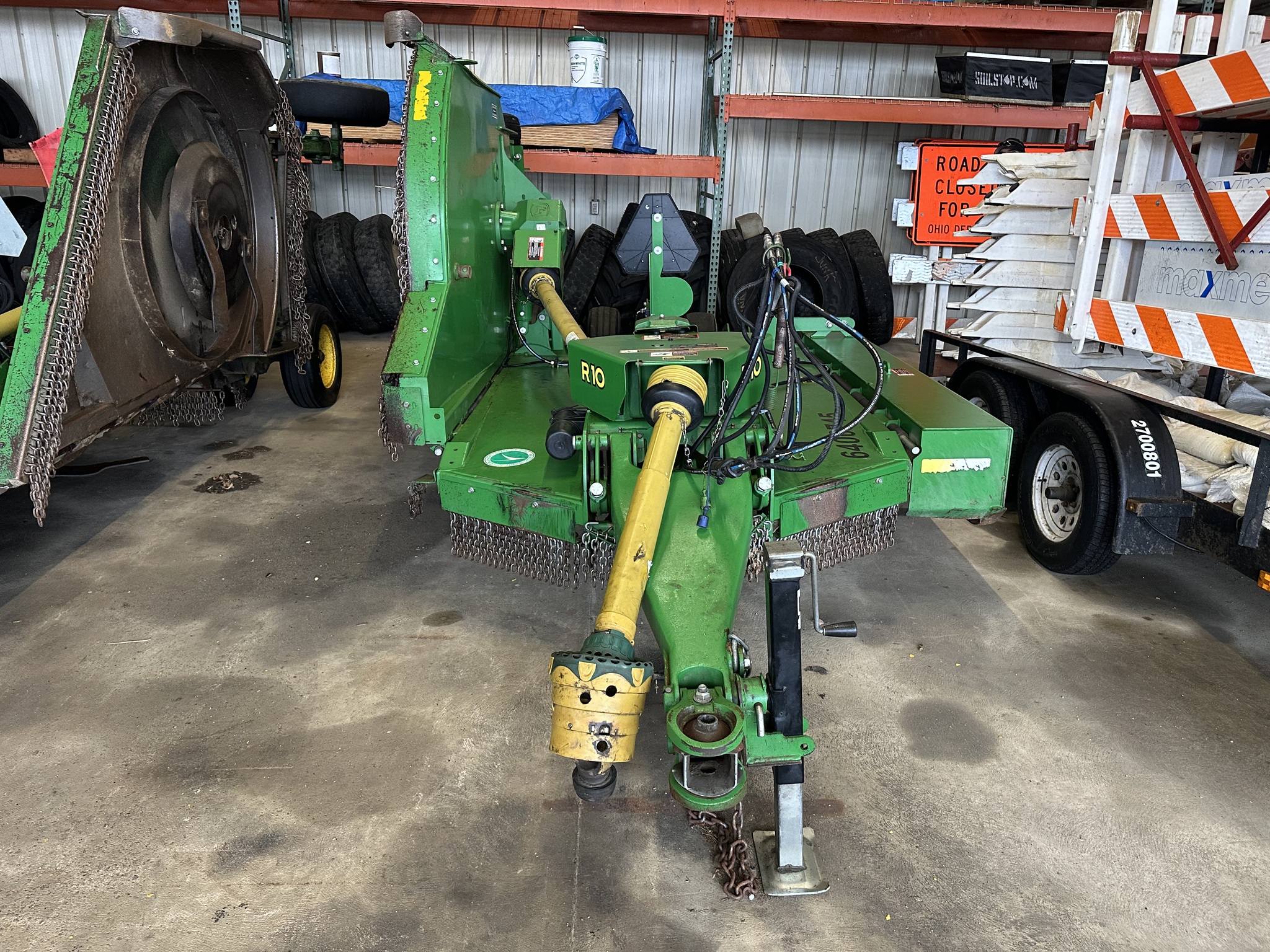 2021 John Deere R10 Image 7