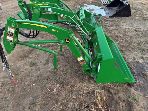 John Deere 120R Used Equipment