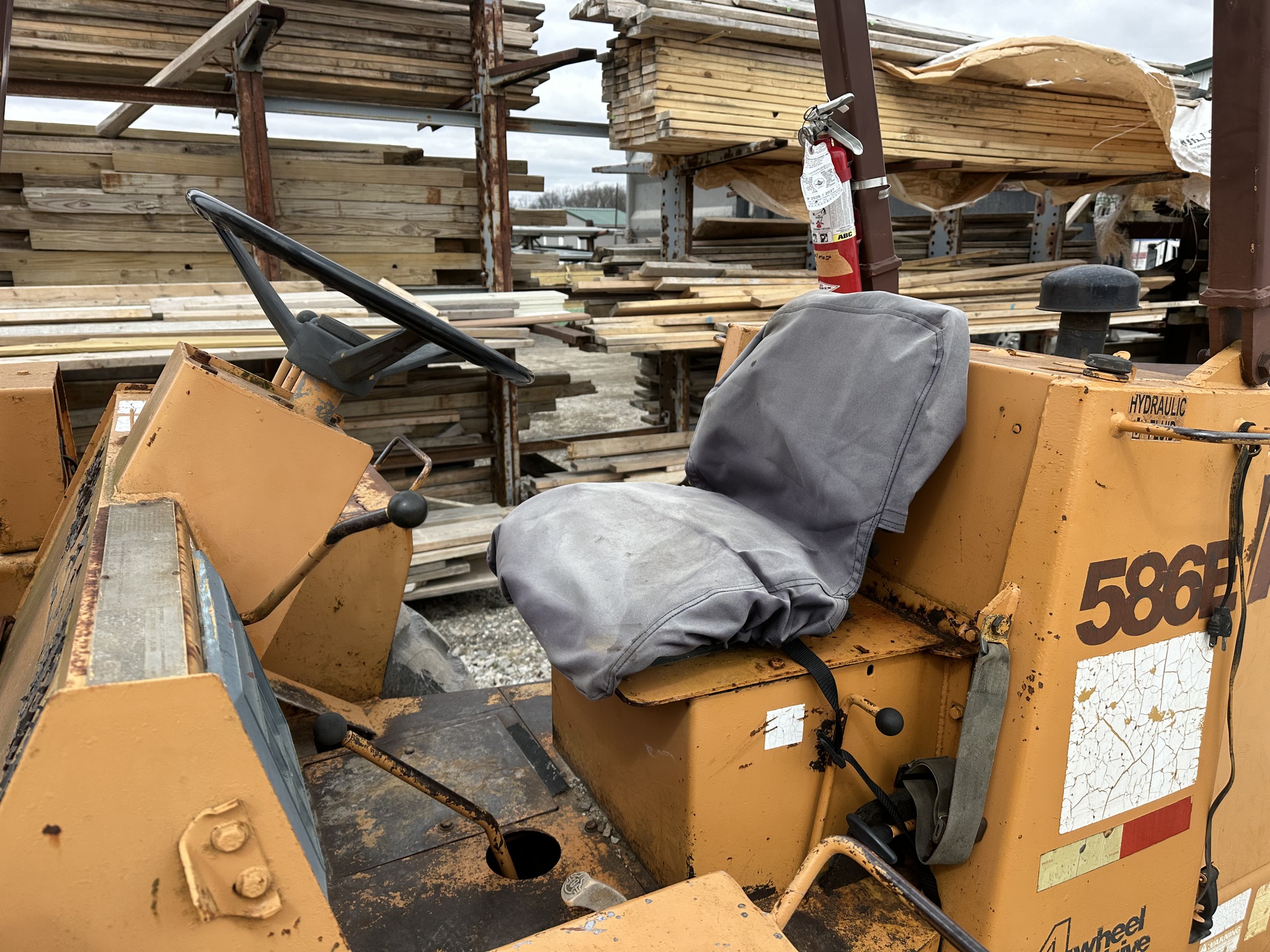 1986 J.I. Case 586E Image 22