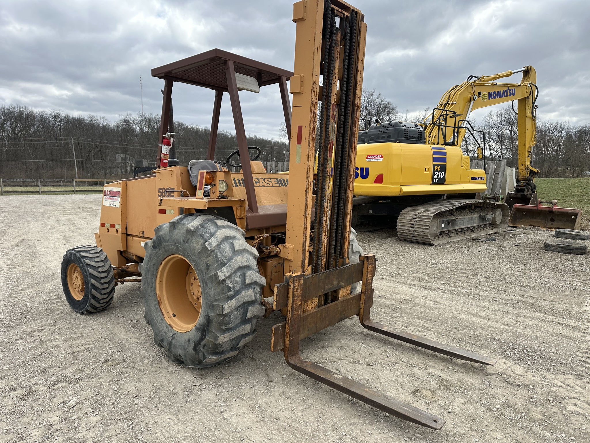 1986 J.I. Case 586E Image 7