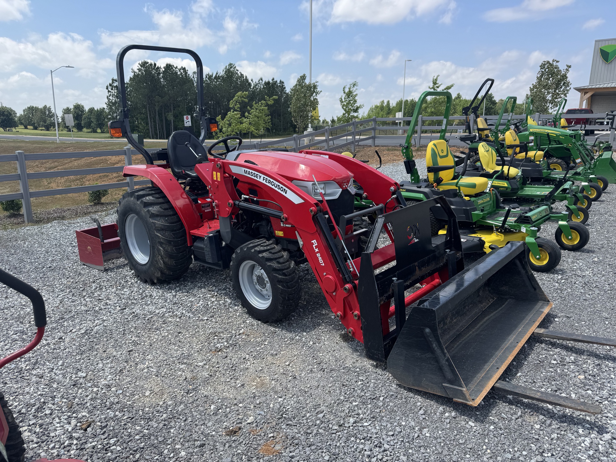 2022 Massey Ferguson 1835E