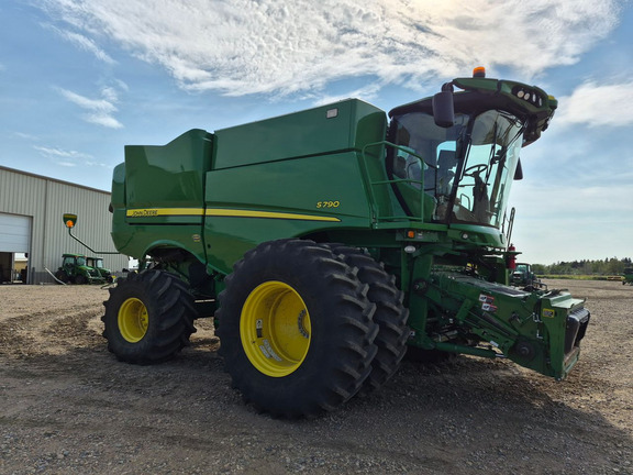  John Deere S790