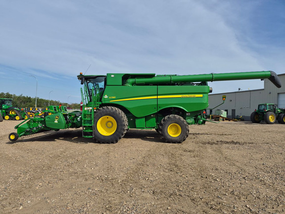  John Deere S790