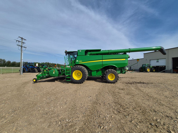 Used 2020 John Deere S790 Combines at Horizon Ag & Turf in St. Paul, AB - Photo6
