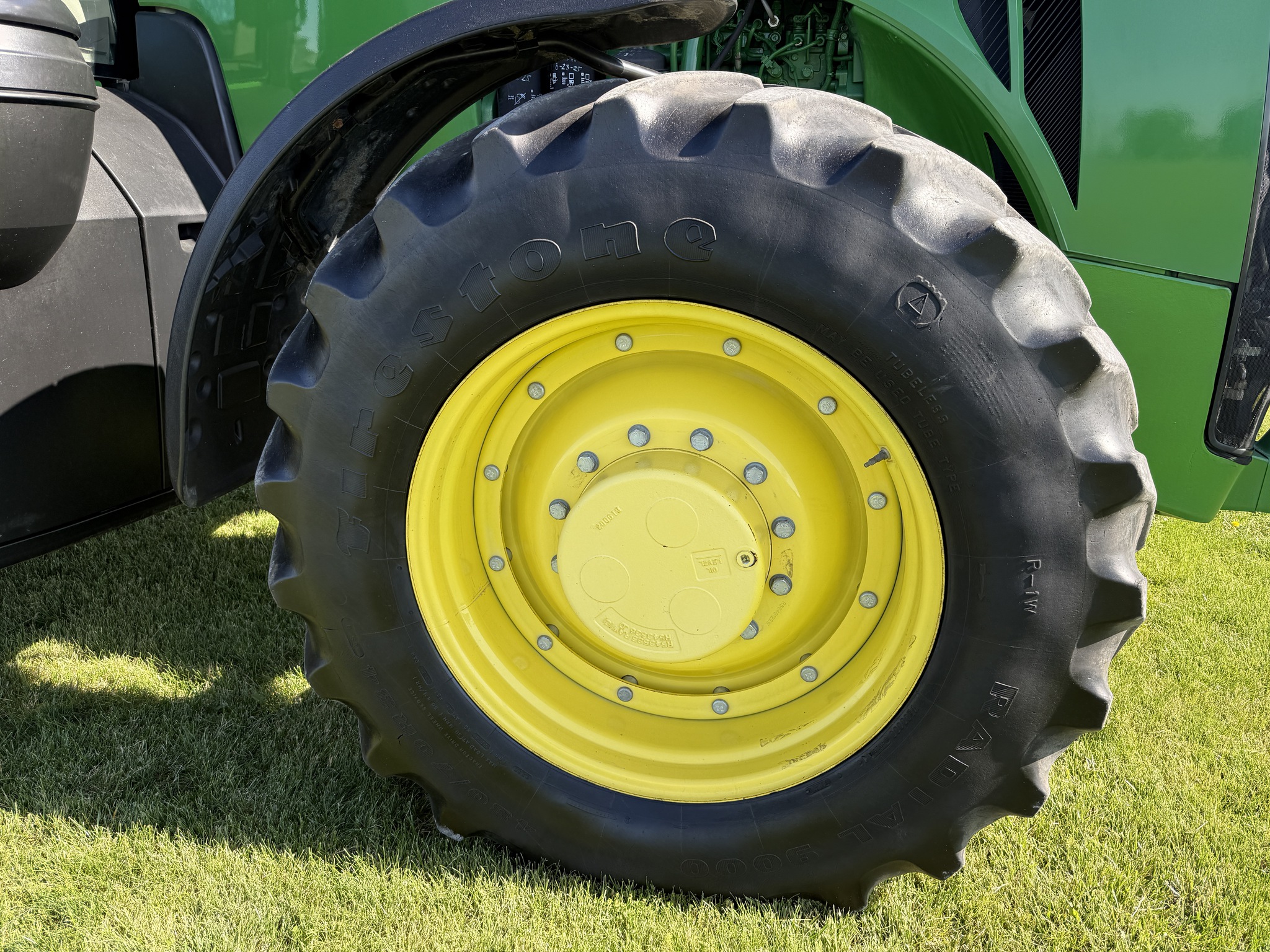 2020 John Deere 8270R Image 12