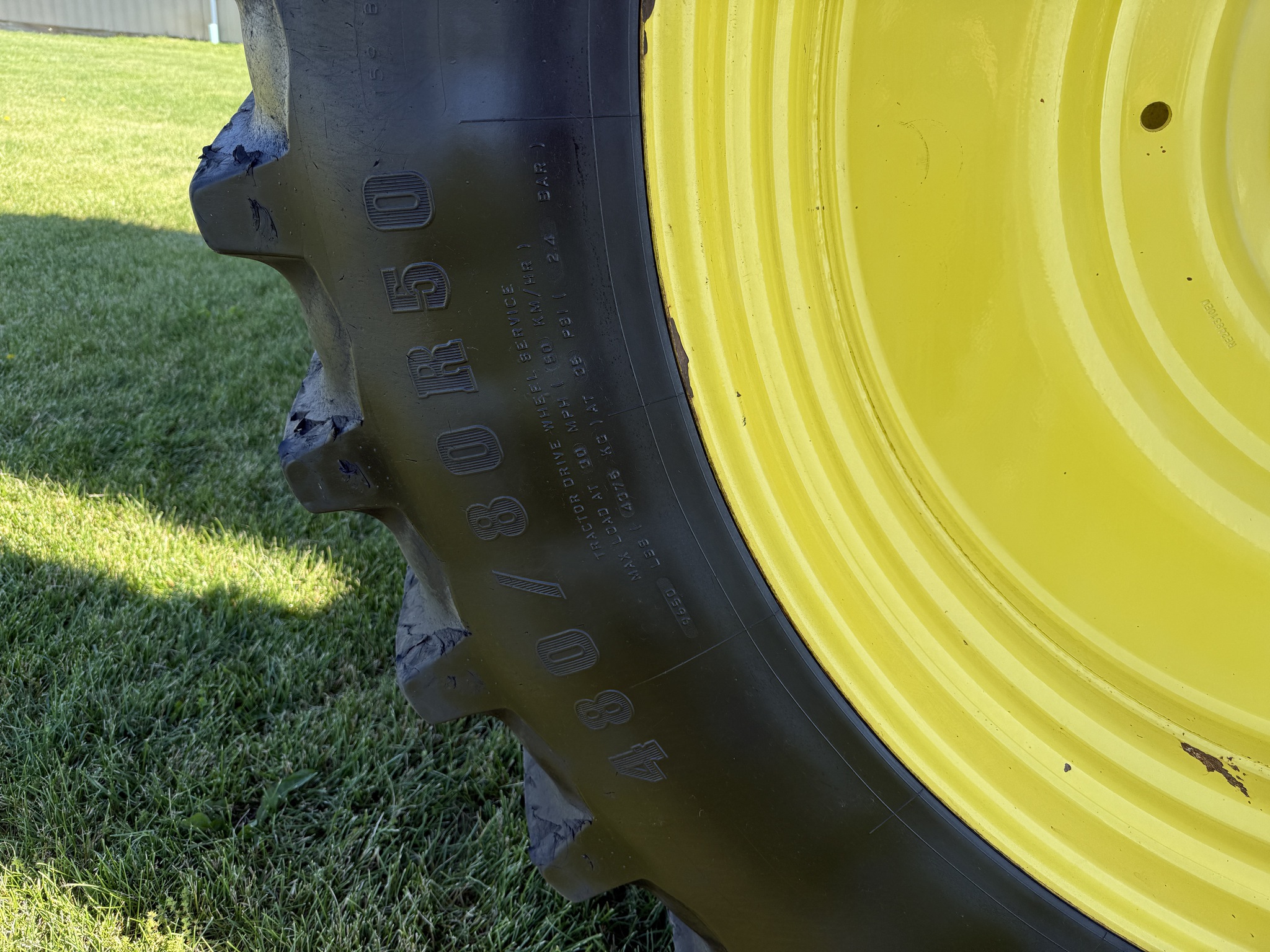 2020 John Deere 8270R Image 13