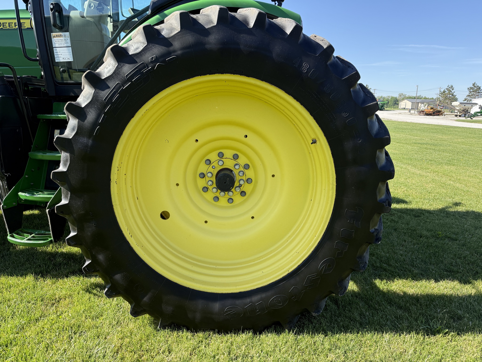 2020 John Deere 8270R Image 15