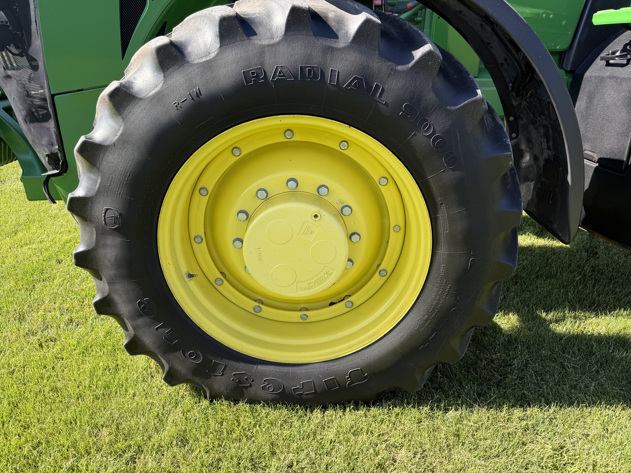 2020 John Deere 8270R Image 17
