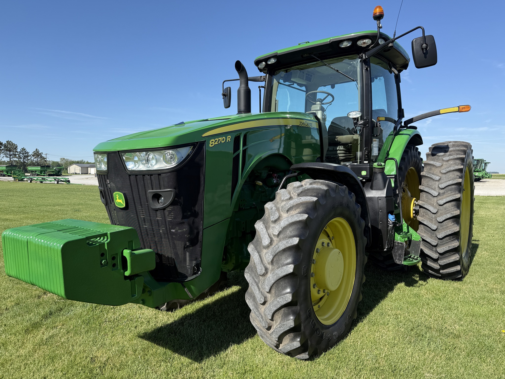 2020 John Deere 8270R Image 7