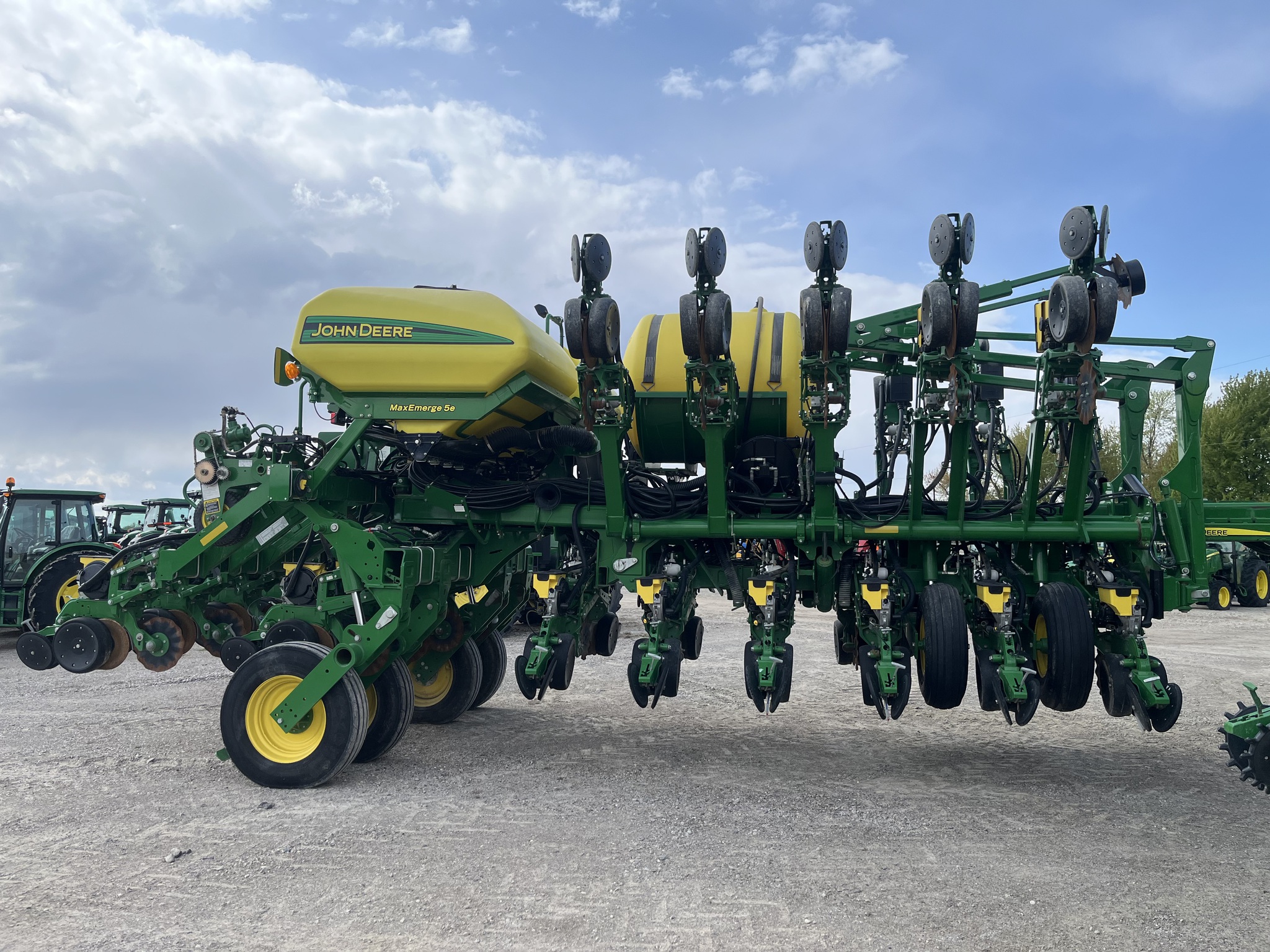 2019 John Deere 1795 Planters: Drawn