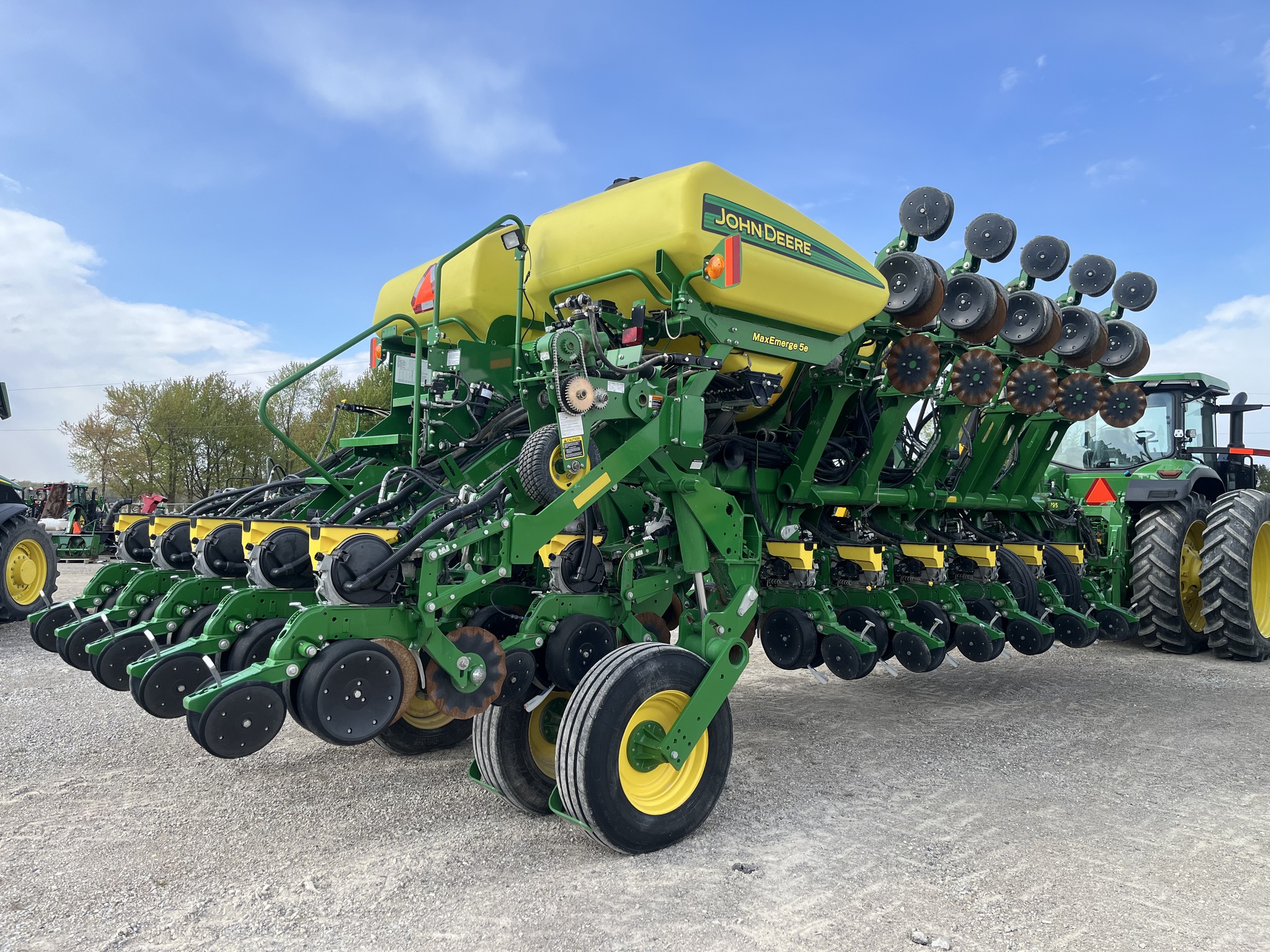 2019 John Deere 1795 Planters: Drawn