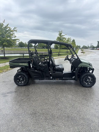 2023 John-Deere XUV 590M S4