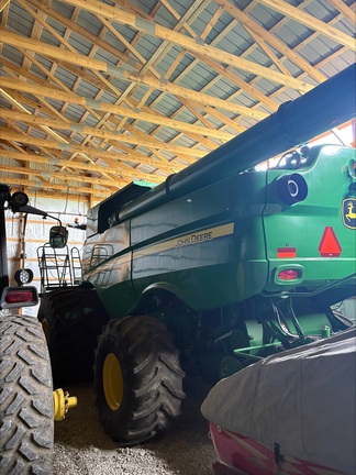 2015 John-Deere S680