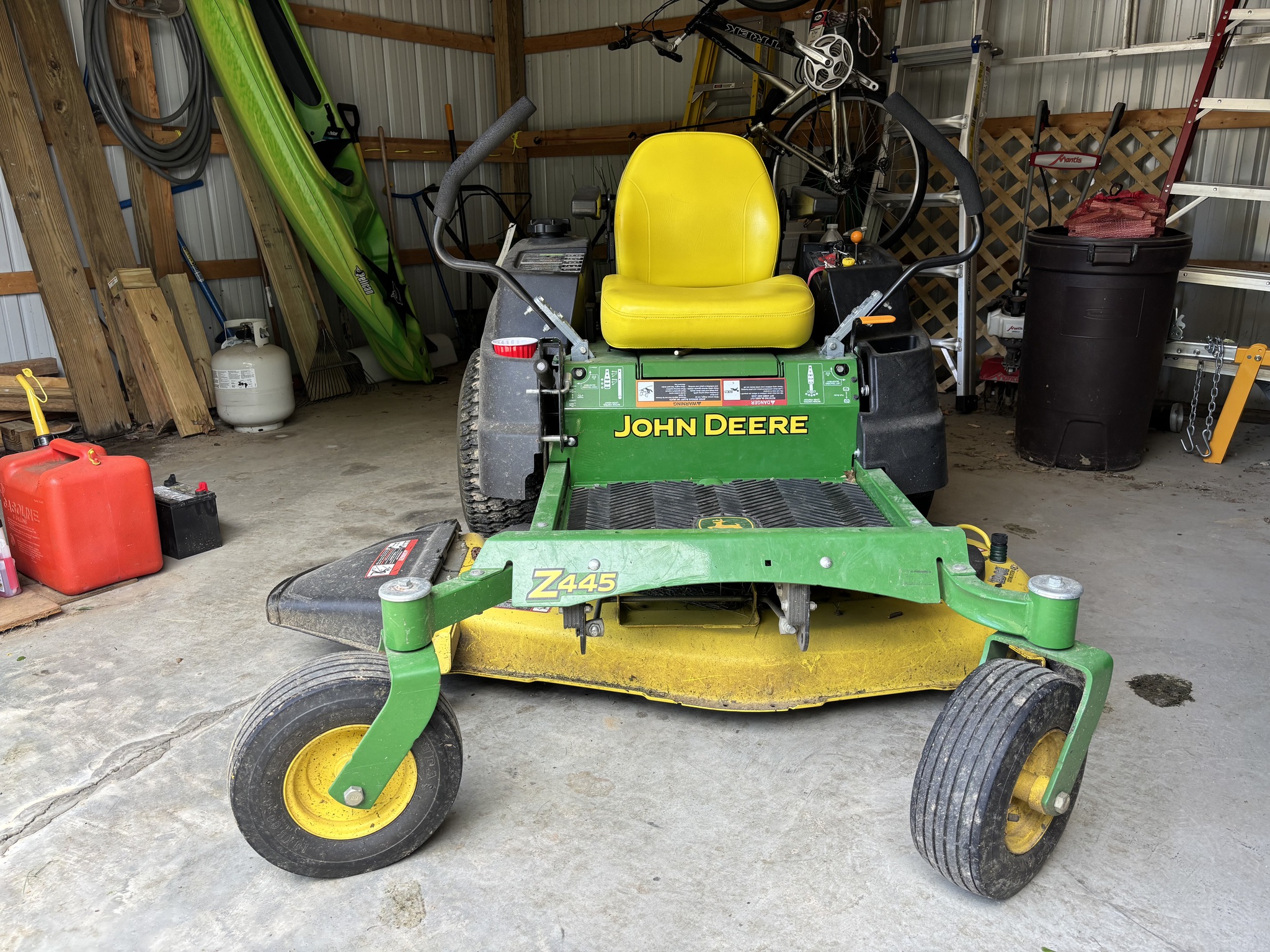 Used 2014 John Deere Z445 Zero Turn Mowers at Koenig Equipment in Oxford, OH - PhotoXL1