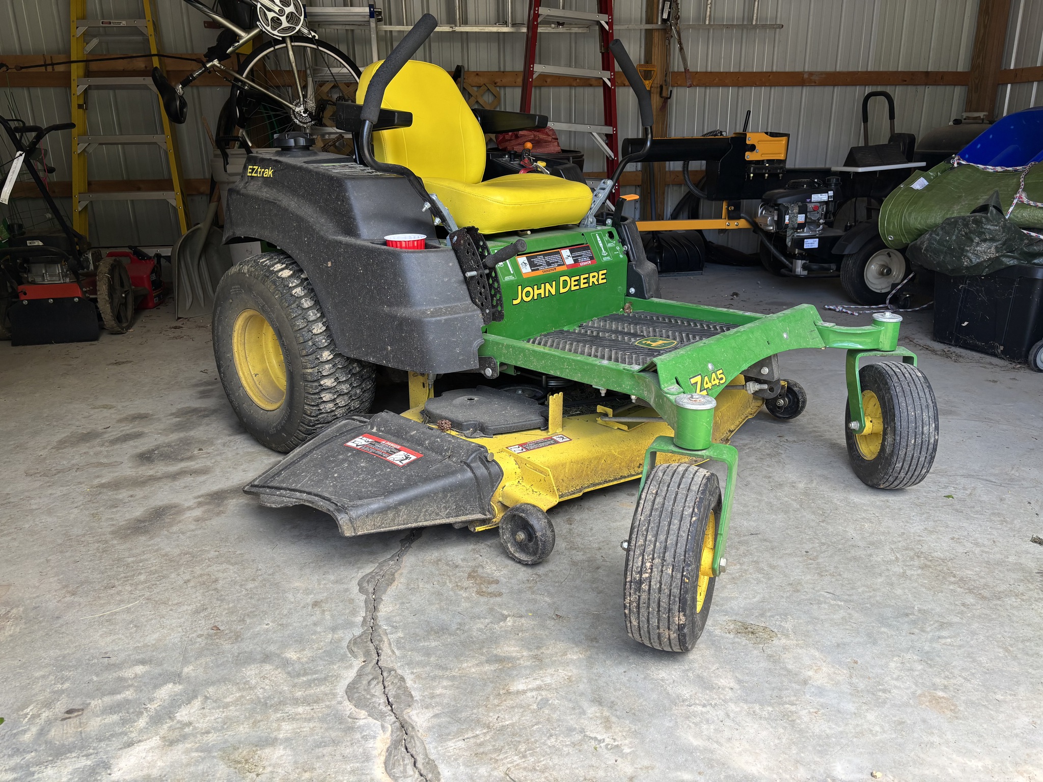 Used 2014 John Deere Z445 Zero Turn Mowers at Koenig Equipment in Oxford, OH - PhotoXL0