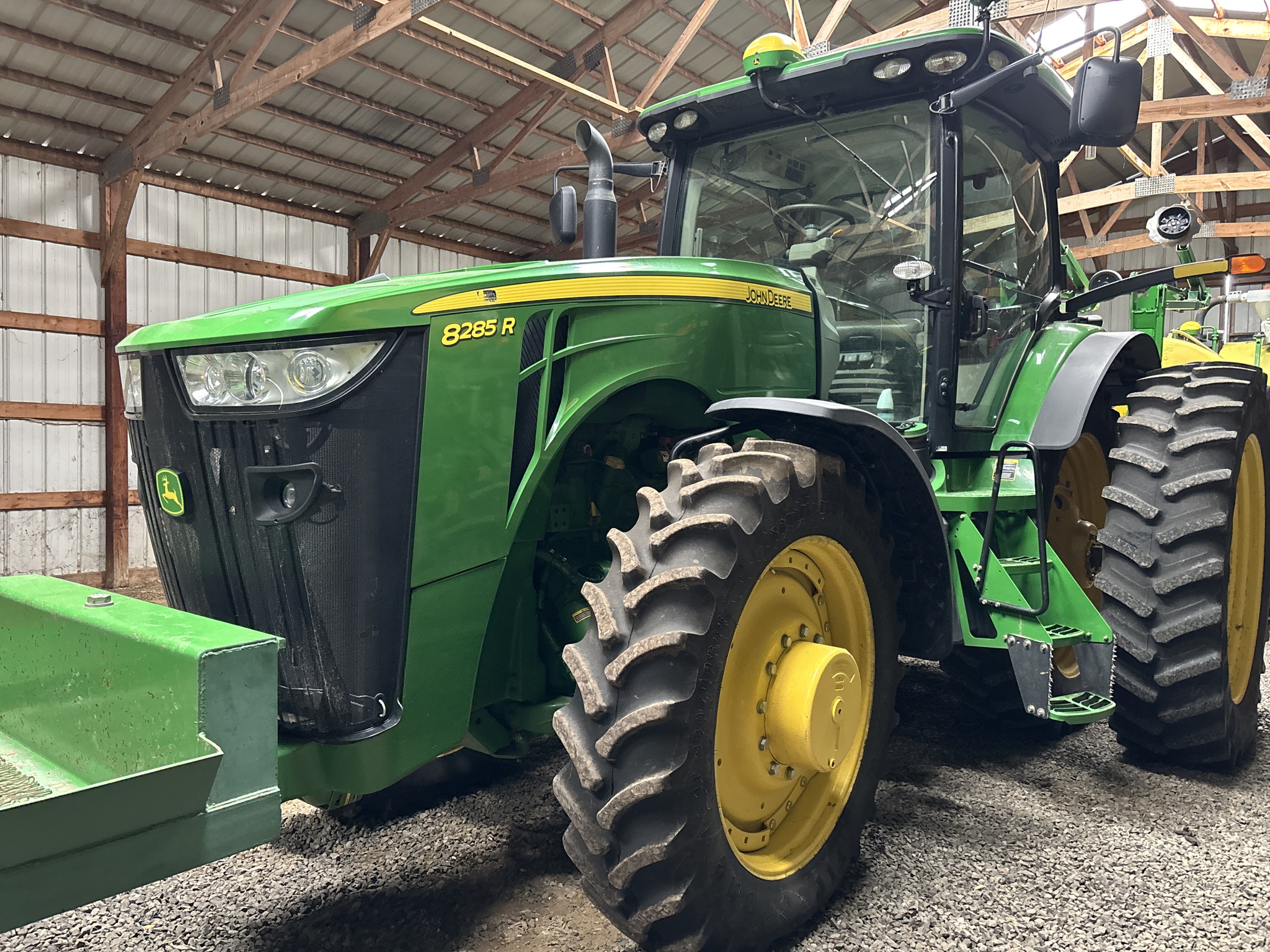 Used 2013 John Deere 8285R Row Crop Tractors at Koenig Equipment in Urbana, OH - PhotoXL3