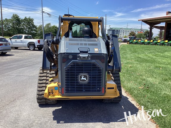 Photo of 2025 John Deere 335 P