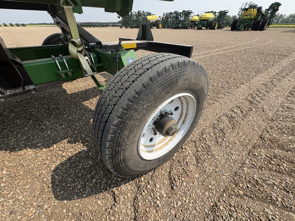 Used 2024 John Deere HD35R Combine Platforms at Horizon Ag & Turf in Lloydminster, AB - Photo12