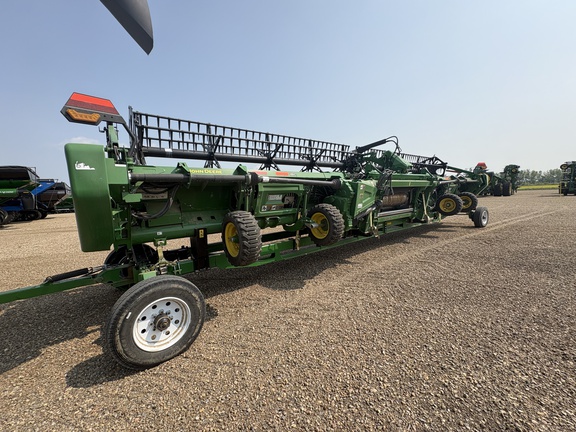 Used 2024 John Deere HD35R Combine Platforms at Horizon Ag & Turf in Lloydminster, AB - Photo7