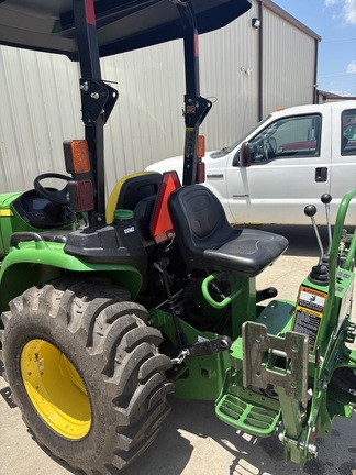 2025 John Deere 3025E-5