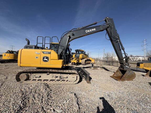 2022 John Deere 130G LC