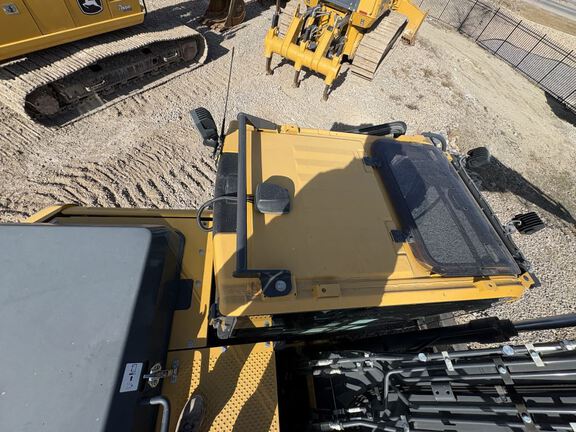 2022 John Deere 130G LC
