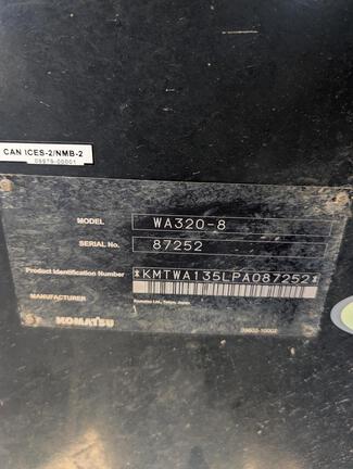 2023 Komatsu WA320-8