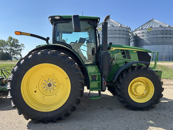 2023 John Deere 6R 215 (2nd thumbnail)