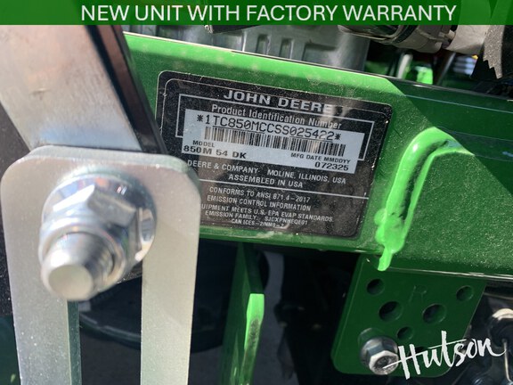 Photo of 2025 John Deere Q850M