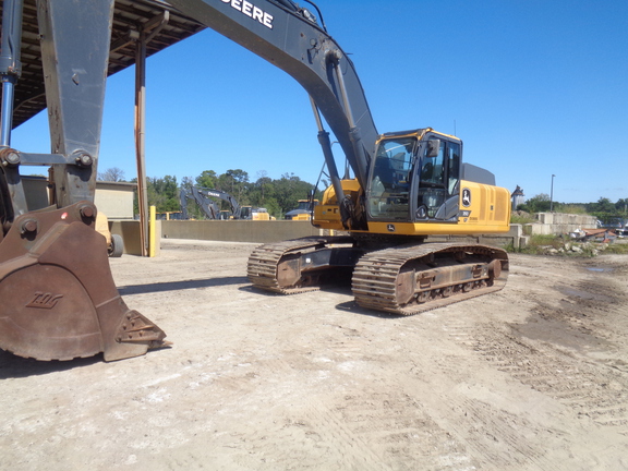 2024 John Deere 350 P-Tier