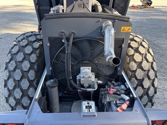 2025 Hamm HC70I
