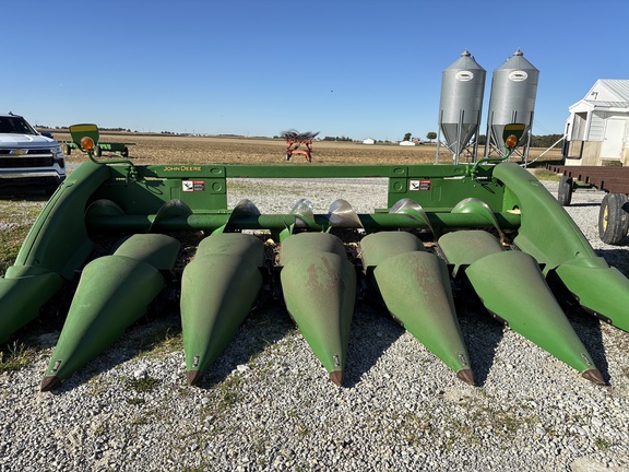 Used 2013 John Deere 606C Corn and Row Crop headers at Koenig Equipment in Anna, OH - Photo12
