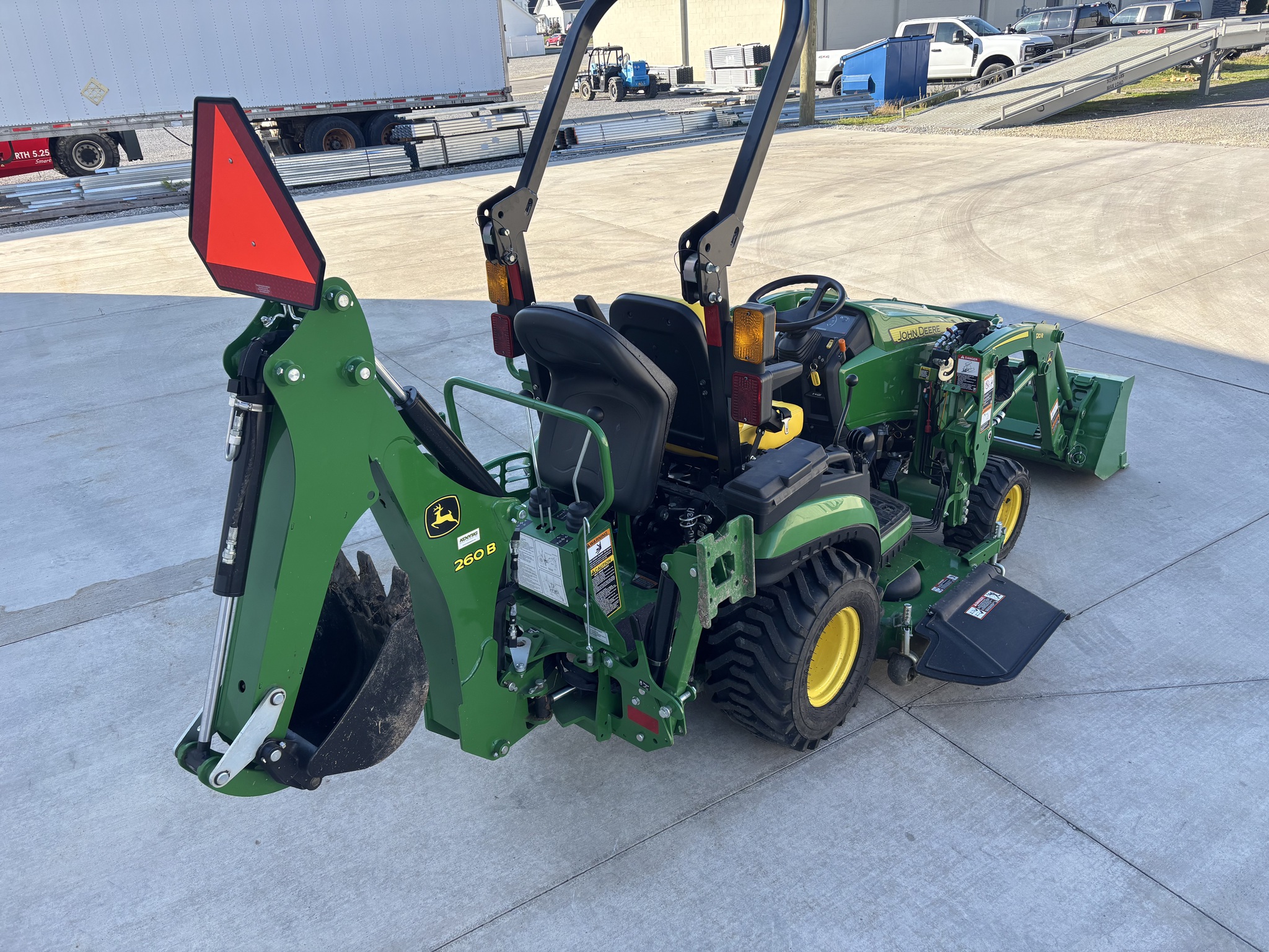 Used 2024 John Deere 1025R Compact Utility Tractors at Koenig Equipment in Botkins, OH - PhotoXL8