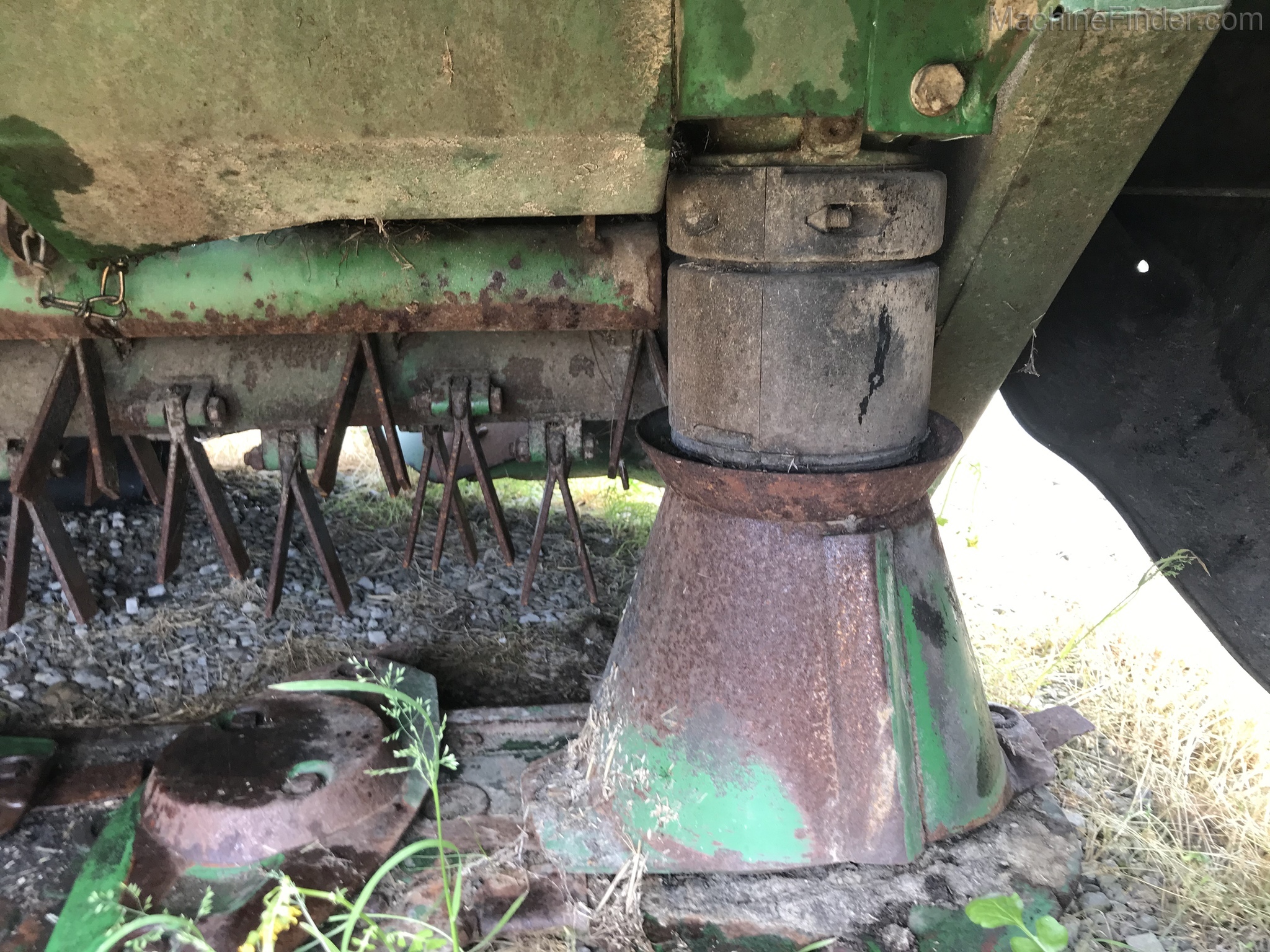 2014 John Deere 131 Image 4