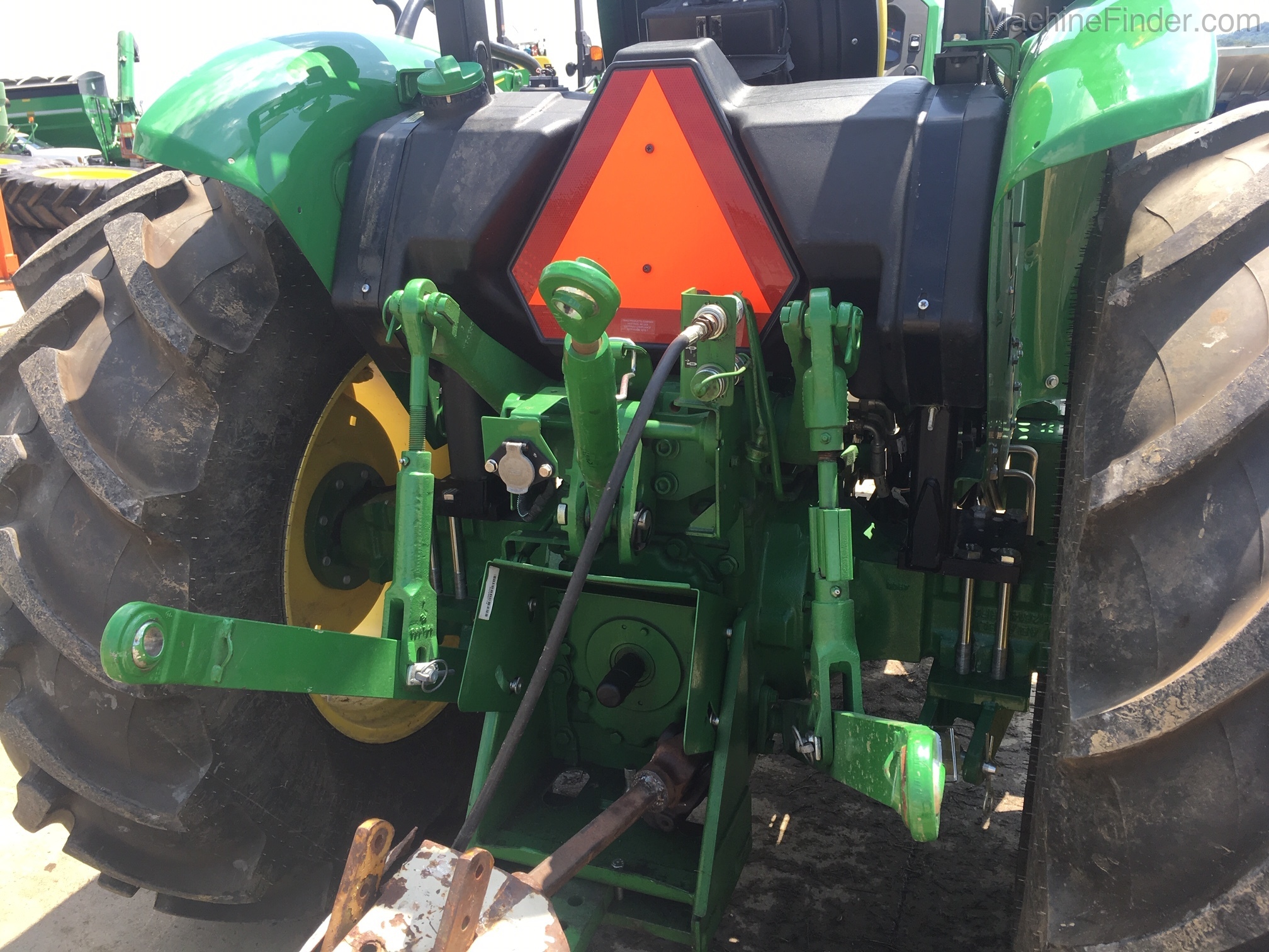 2018 John Deere 5065E Image 4