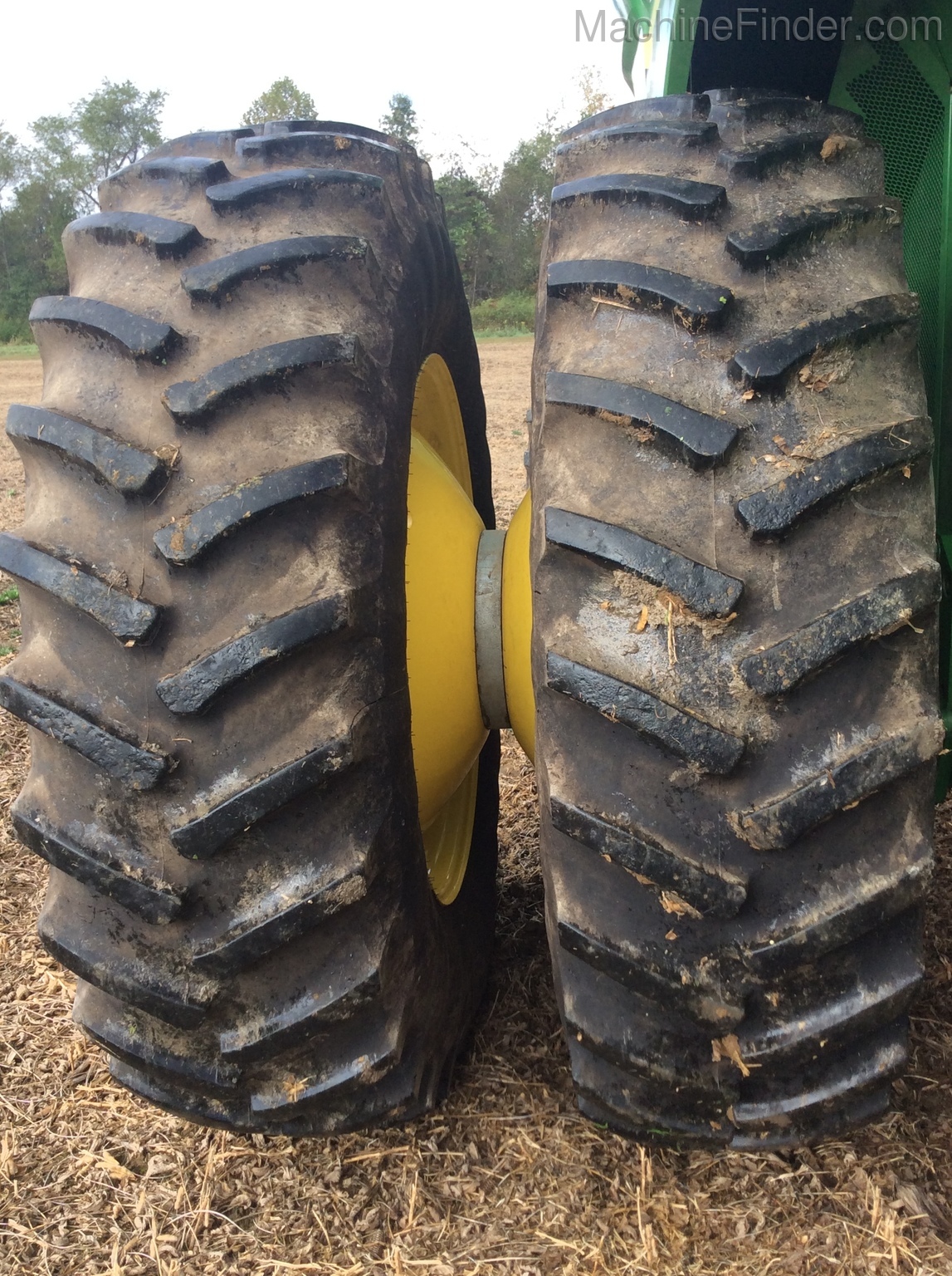 2014 John Deere S670 Image 12