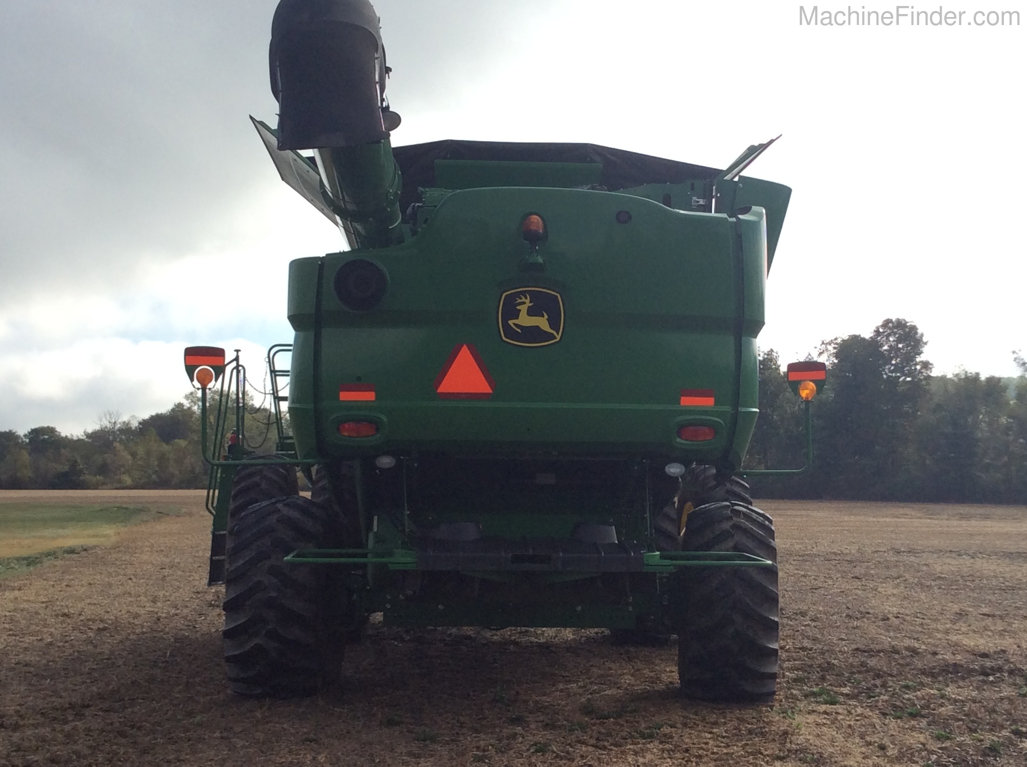 2014 John Deere S670 Image 8
