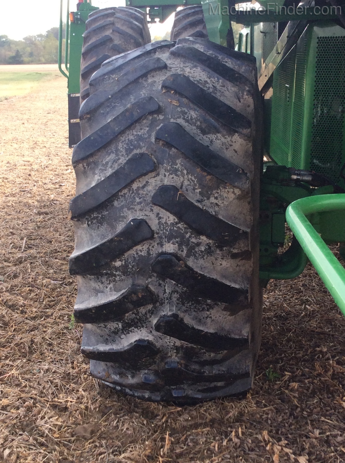 2014 John Deere S670 Image 14