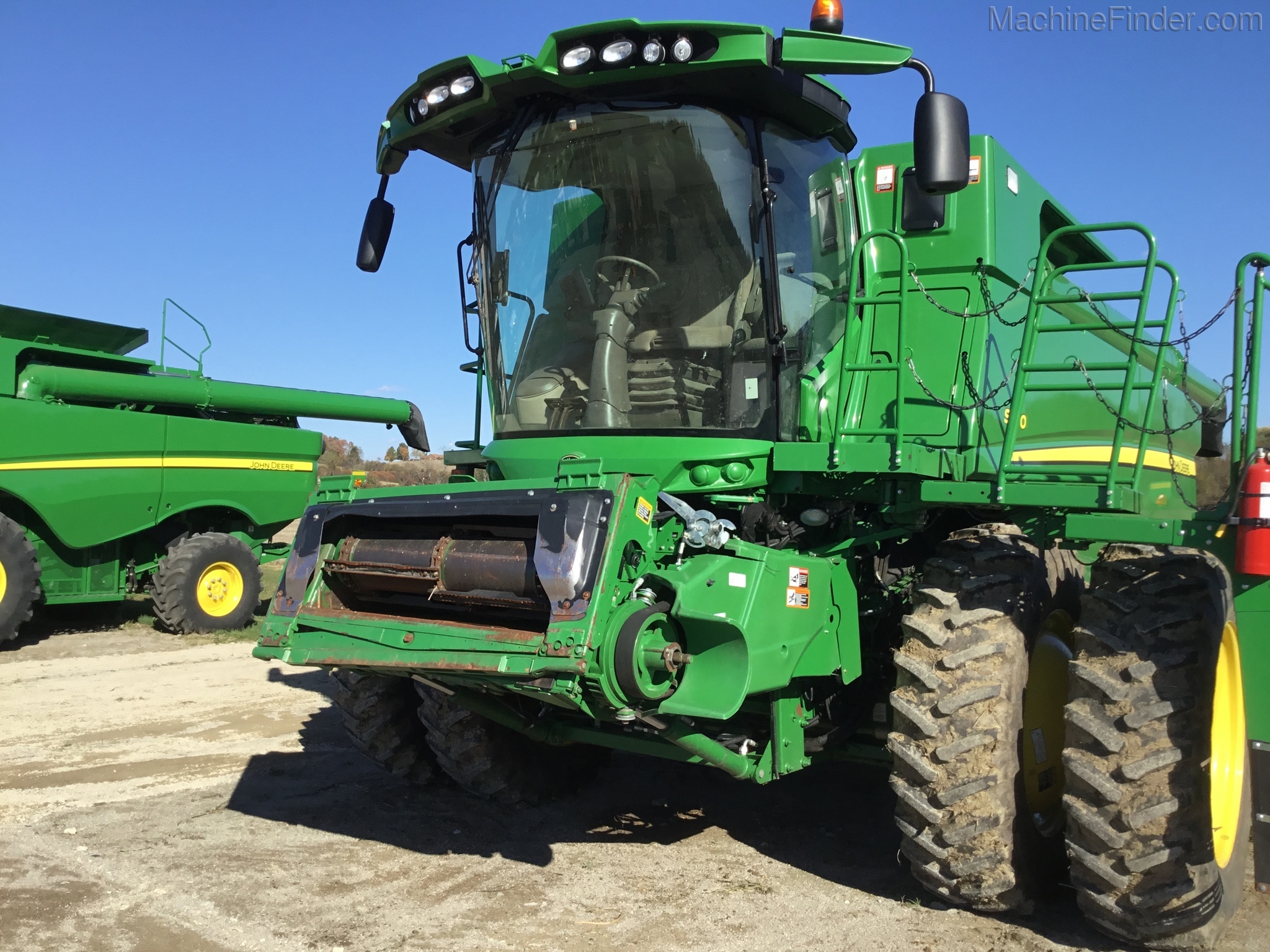2014 John Deere S670 Image 4