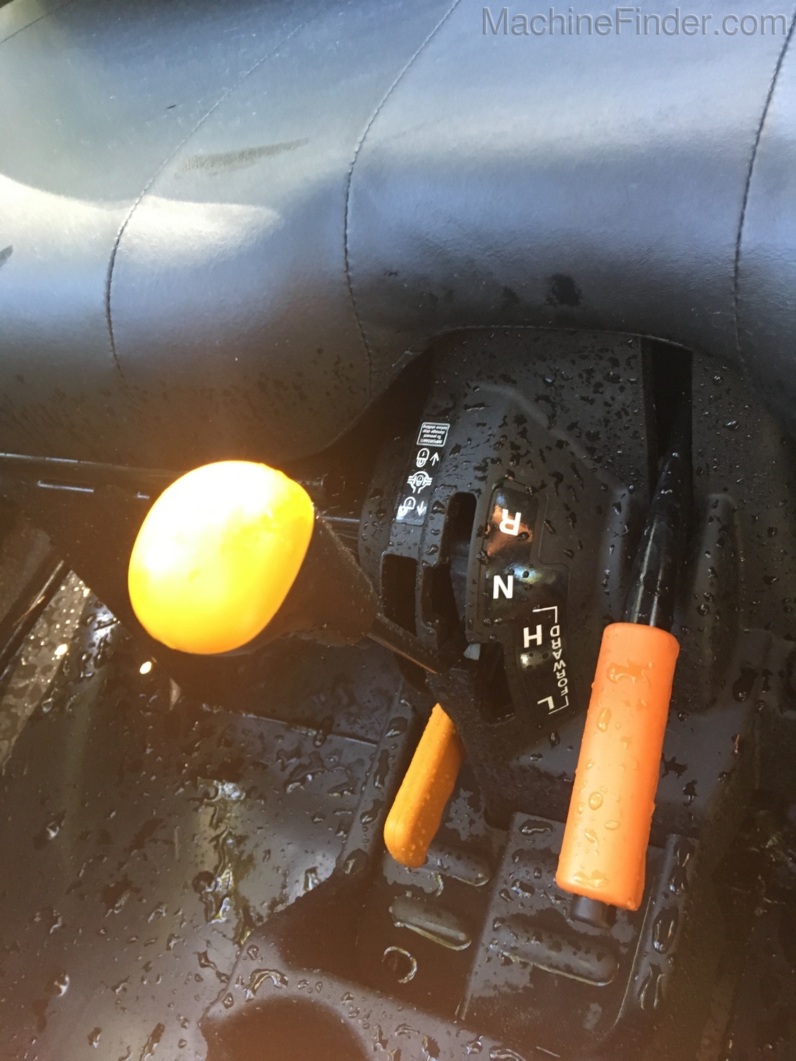 2020 John Deere XUV825M Image 6