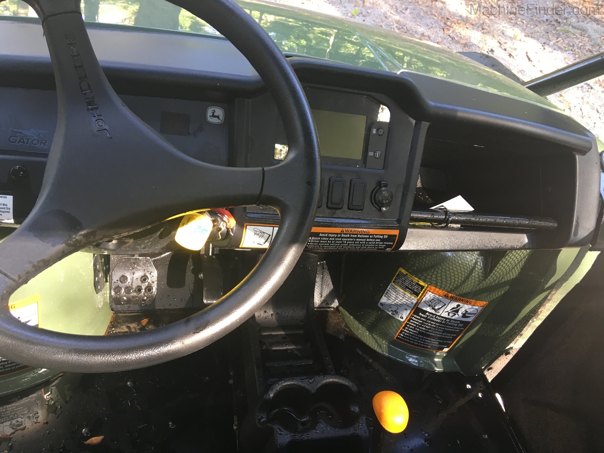 2020 John Deere XUV825M Image 7