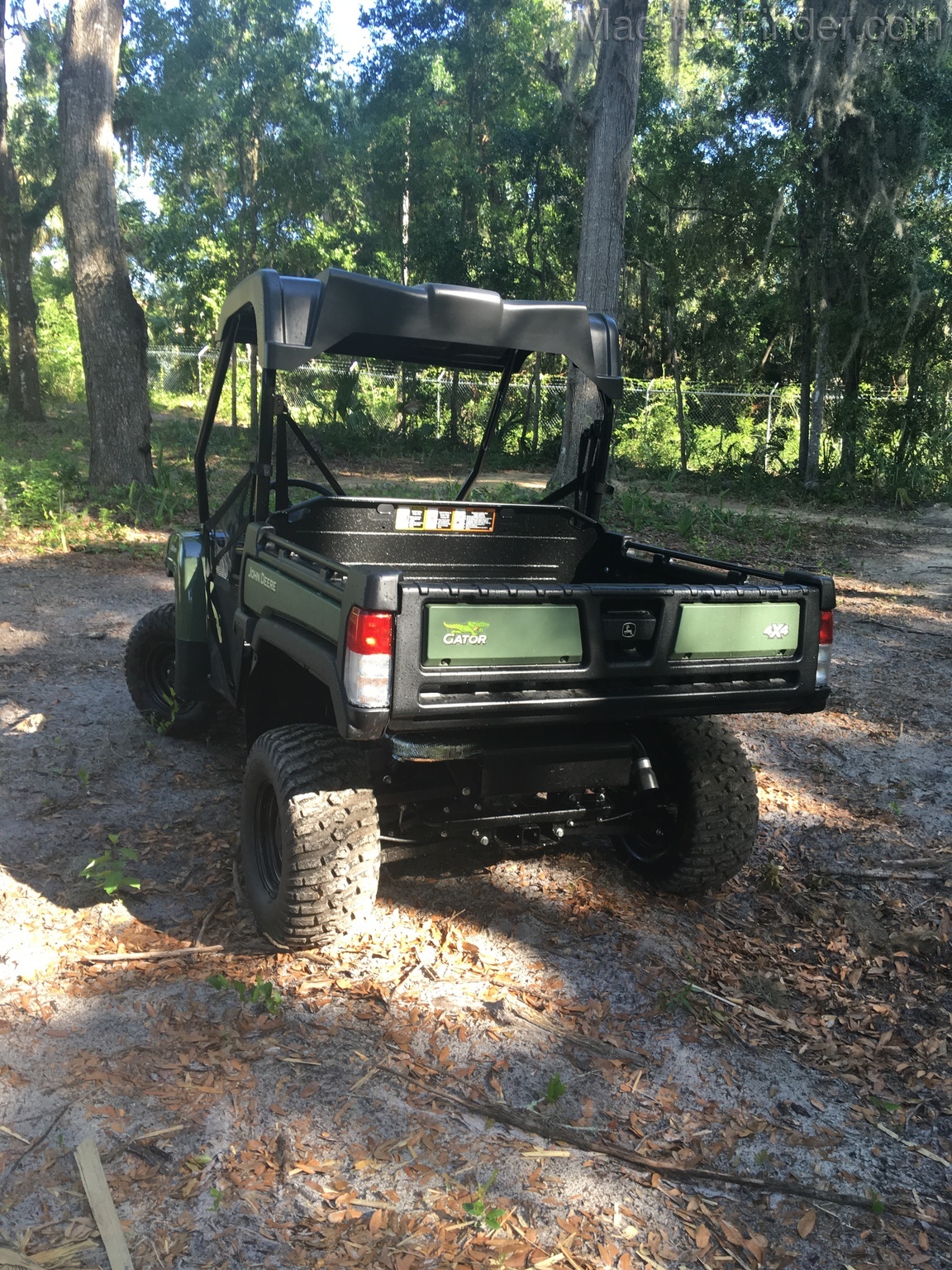 2020 John Deere XUV825M Image 2